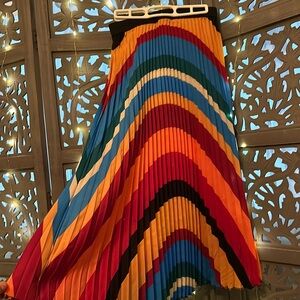 Colorful Pleated skirt